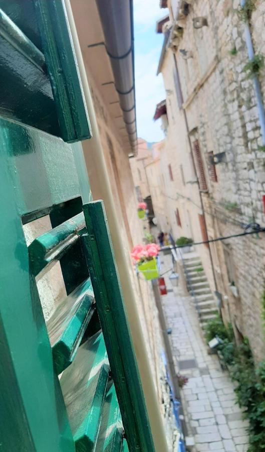 Rooms And Apartments Villa Town Gate Hvar ฮวาร์ ภายนอก รูปภาพ